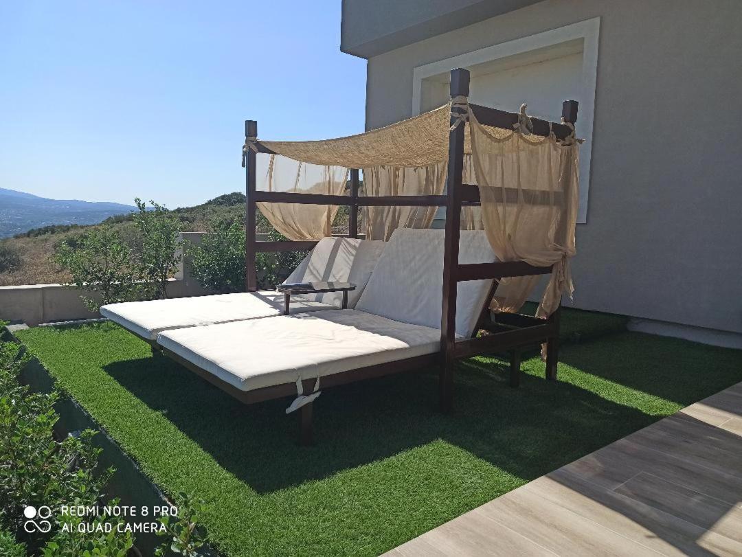 Chalkida Hilltop Apartments מראה חיצוני תמונה